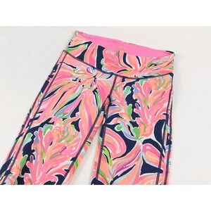 Lilly Pulitzer Luxletic Leggings‎ Womans XS Pink Tropical Capri Performance